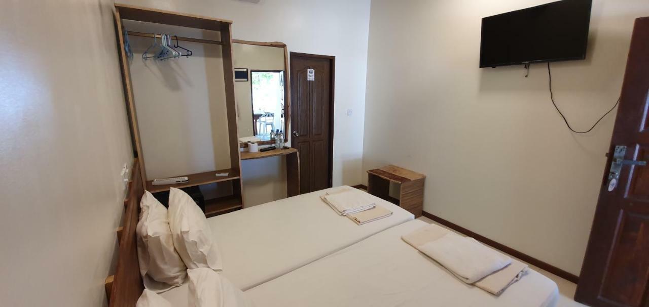 Surf Deck Hotel Thulusdhoo Kültér fotó