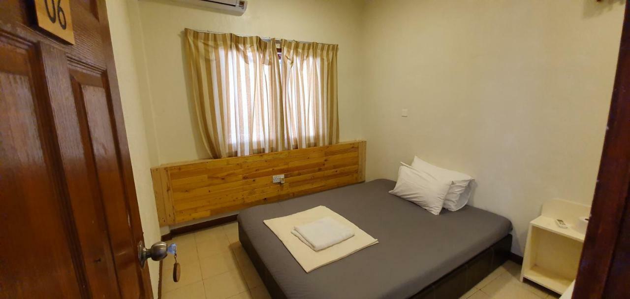 Surf Deck Hotel Thulusdhoo Kültér fotó
