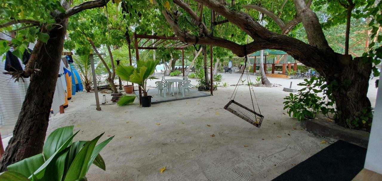 Surf Deck Hotel Thulusdhoo Kültér fotó