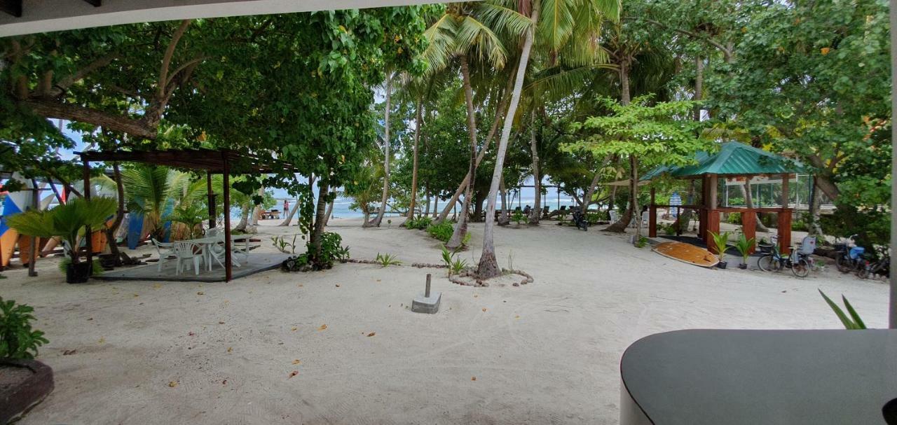 Surf Deck Hotel Thulusdhoo Kültér fotó